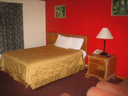 Graylyn Motel South Glens Falls Δωμάτιο φωτογραφία